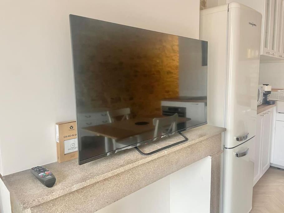 Happy Sejour Vieux Lyon Apartamento Exterior foto